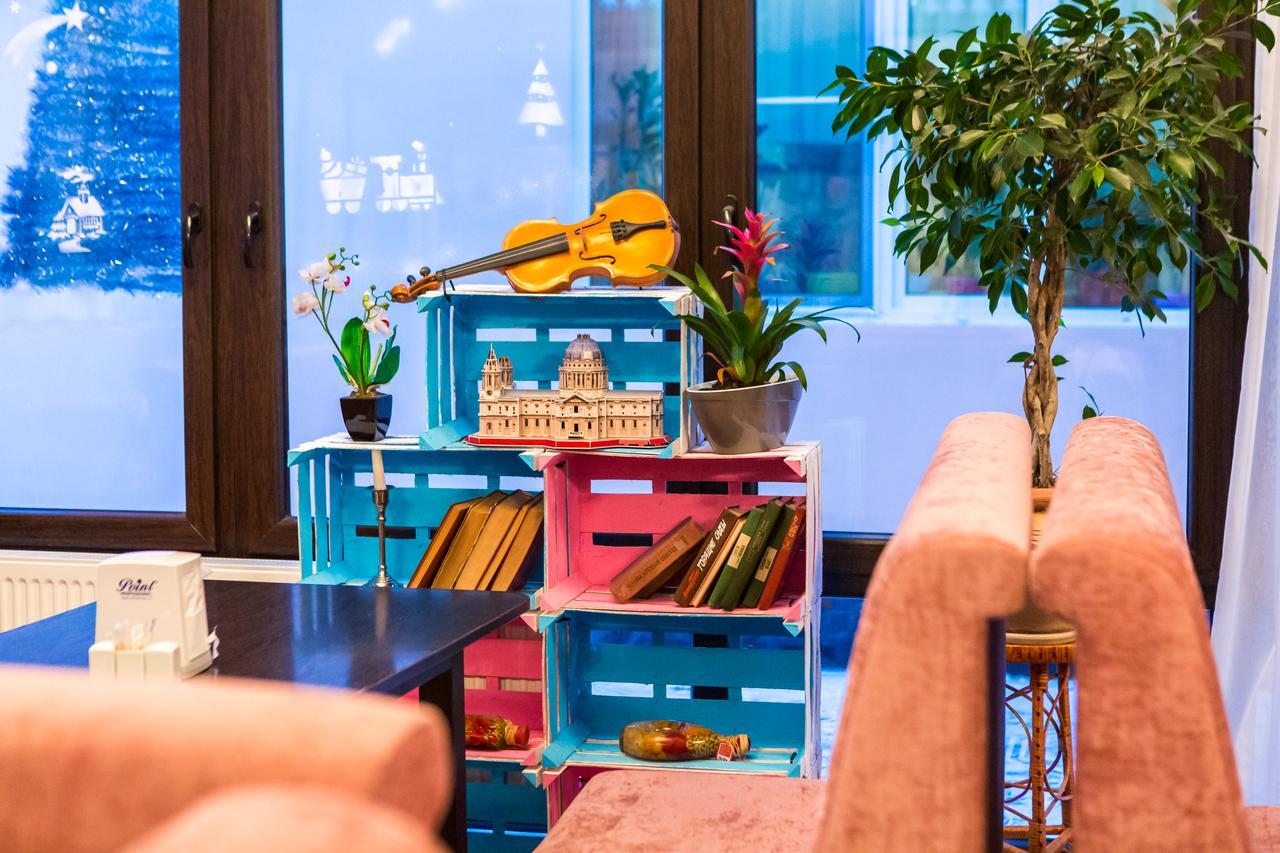 Vila Bomond Hotel Edinet Ngoại thất bức ảnh