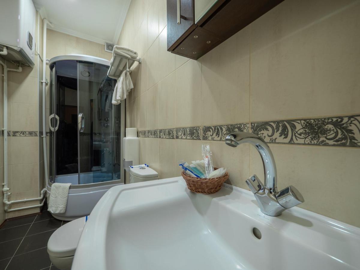 Vila Bomond Hotel Edinet Ngoại thất bức ảnh