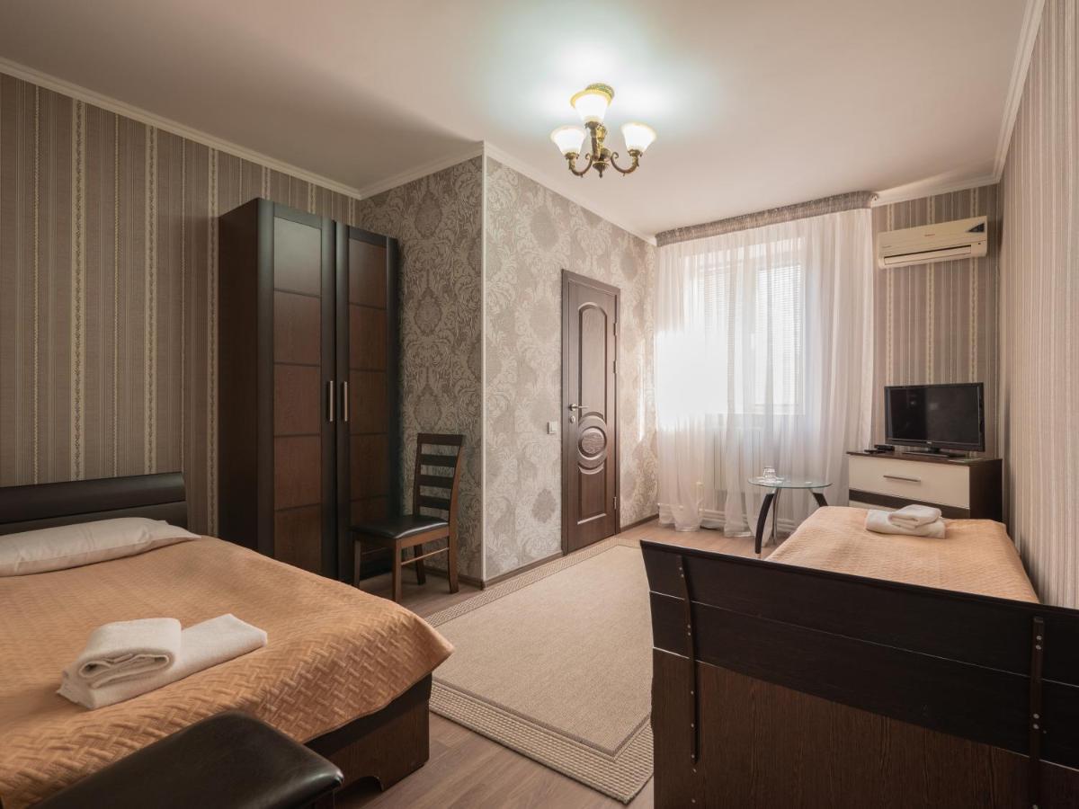 Vila Bomond Hotel Edinet Ngoại thất bức ảnh
